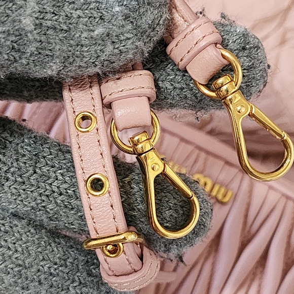 ❌️SOLD❌️Miu Miu CAMEO MATELASSÉ CROSSBODY - Picture 4 of 16